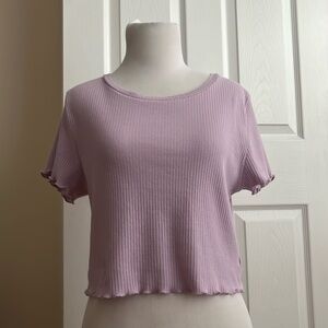 Lilac/lavender lettuce tee